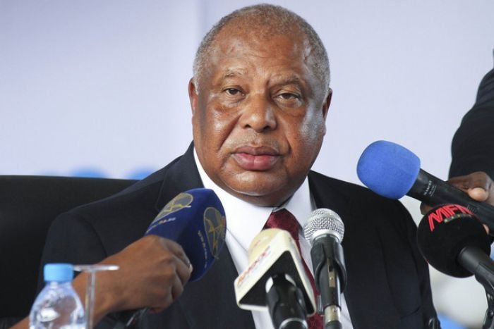 05f57edb7ac7e396f92b0894a15eea72 L