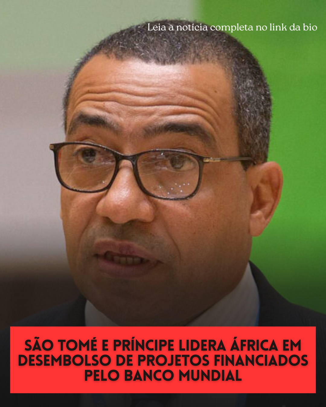 Post instagram manchete notícias preto moderno (6)